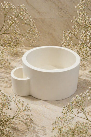 Round jar with matchstick holder