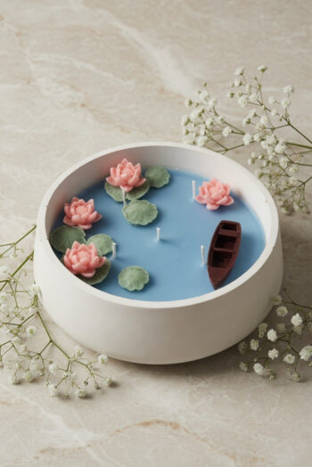 Round Jar Lotus Pond  Candle